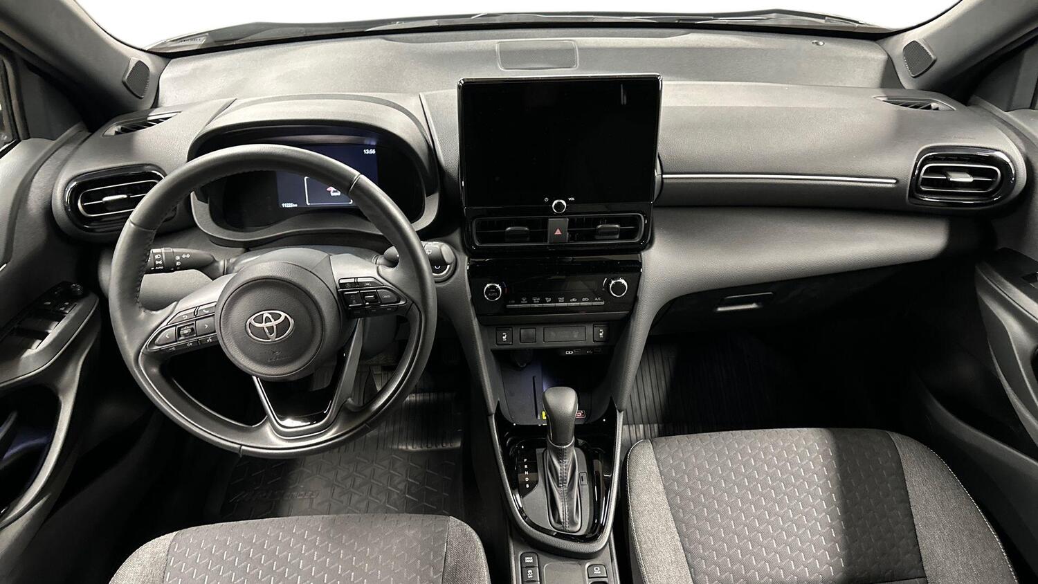 Toyota Yaris Cross vaihtoauto