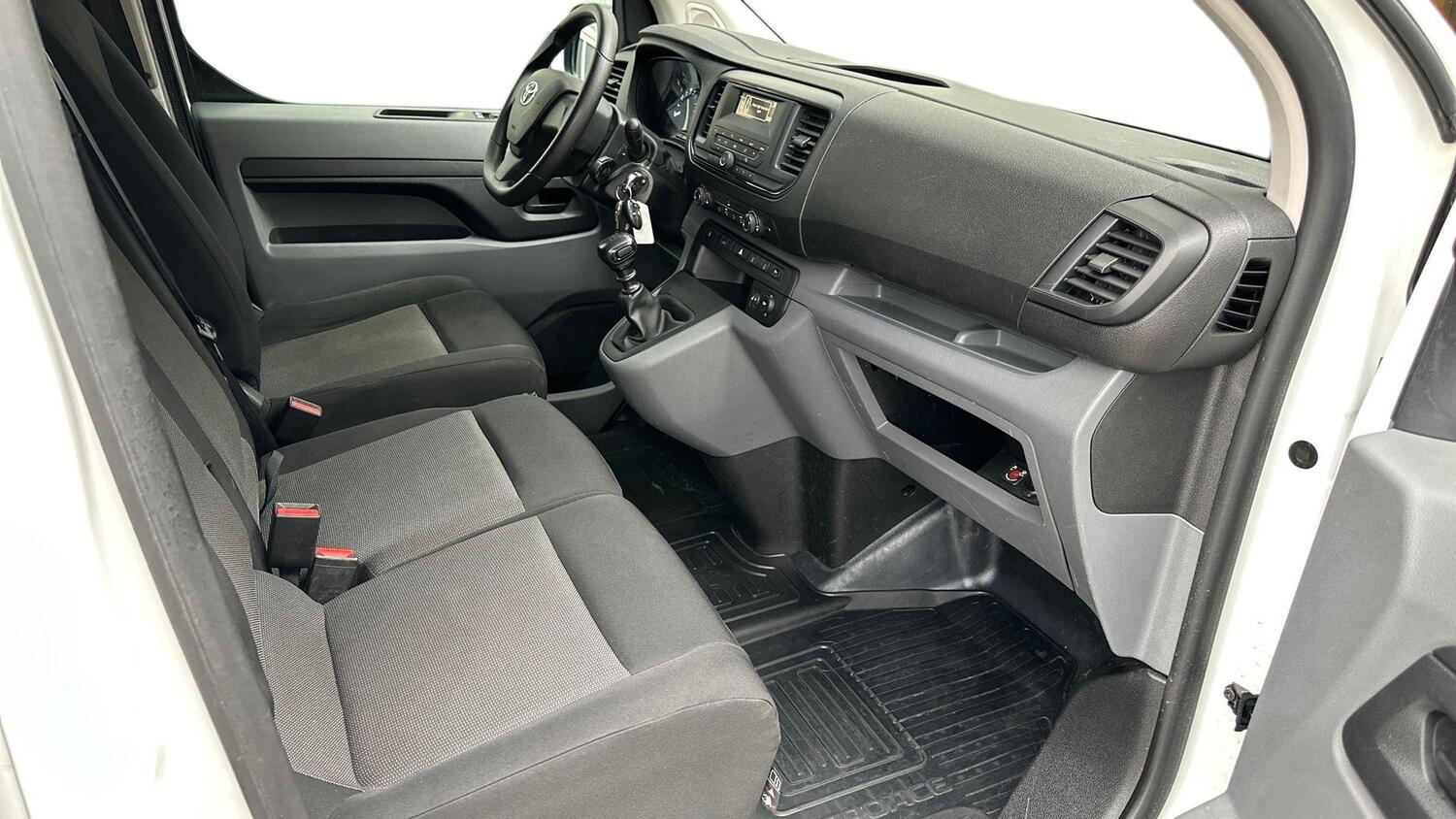 Toyota Proace vaihtoauto