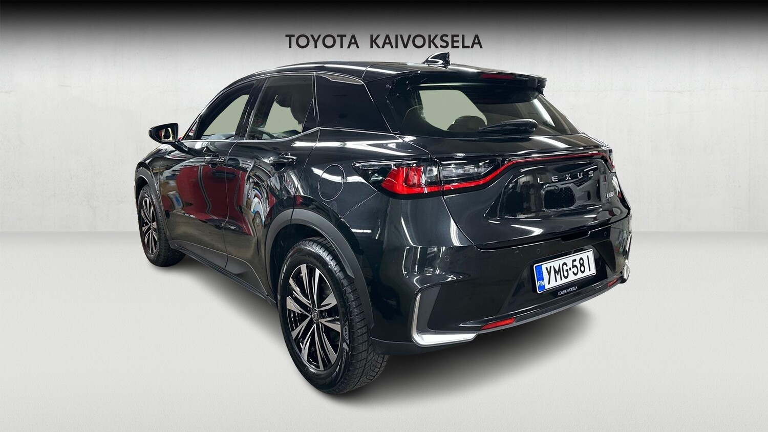 Lexus LBX vaihtoauto
