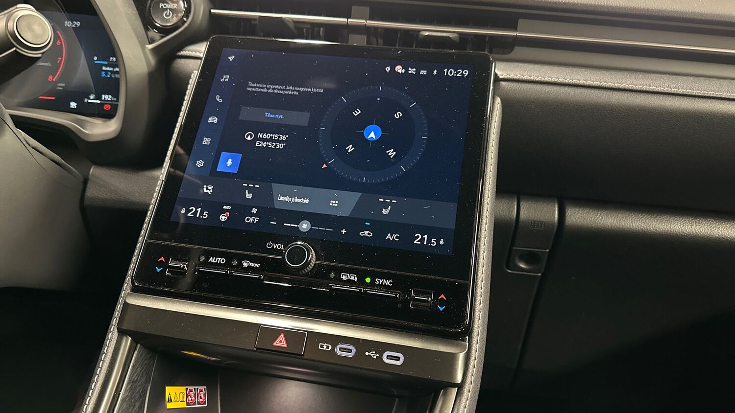 Lexus LBX vaihtoauto