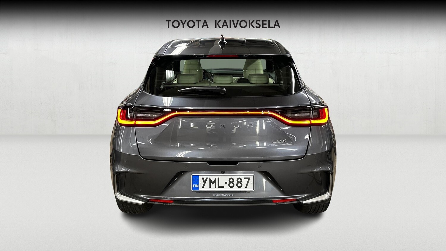 Lexus LBX vaihtoauto