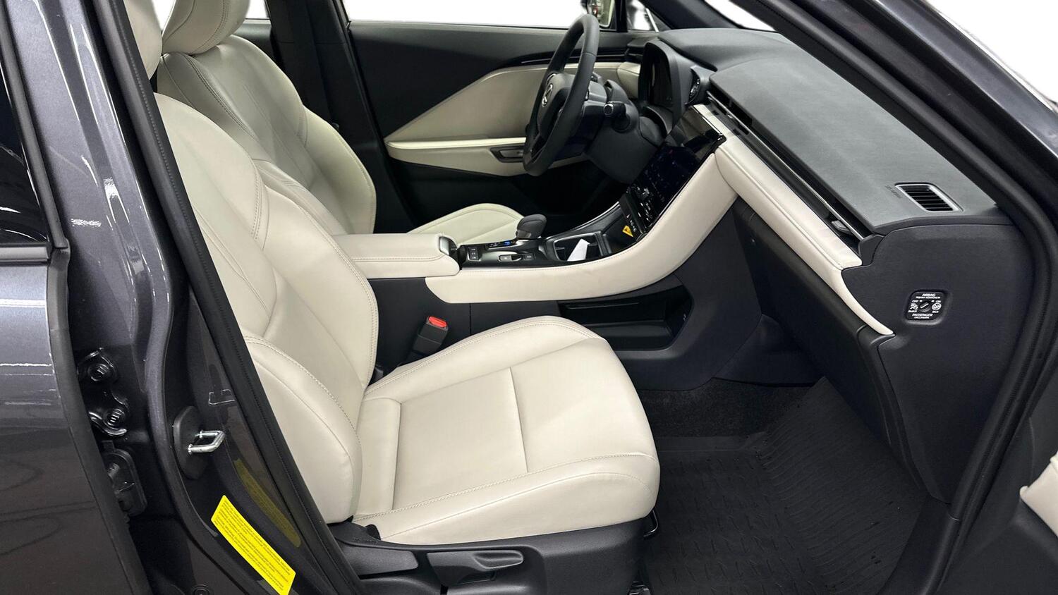 Lexus LBX vaihtoauto