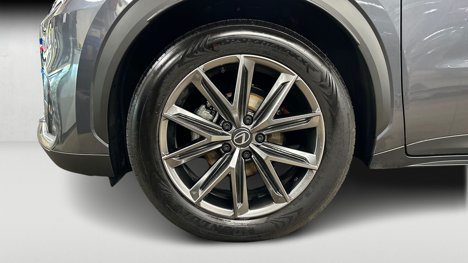 Lexus LBX vaihtoauto