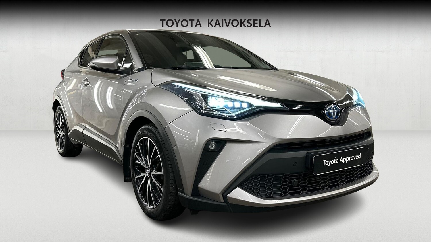 Toyota C-HR vaihtoauto