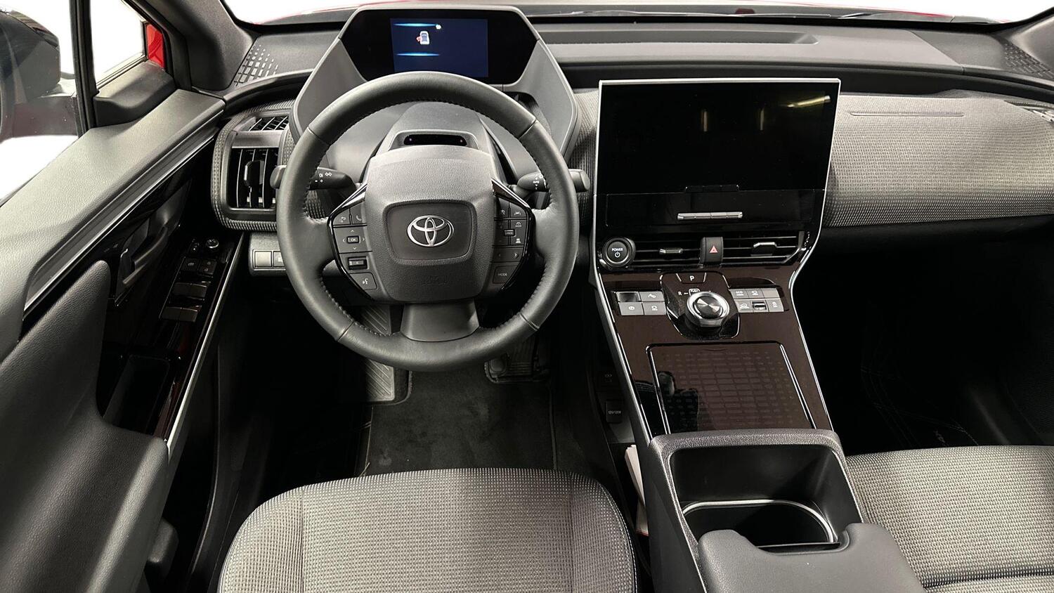 Toyota bZ4X vaihtoauto