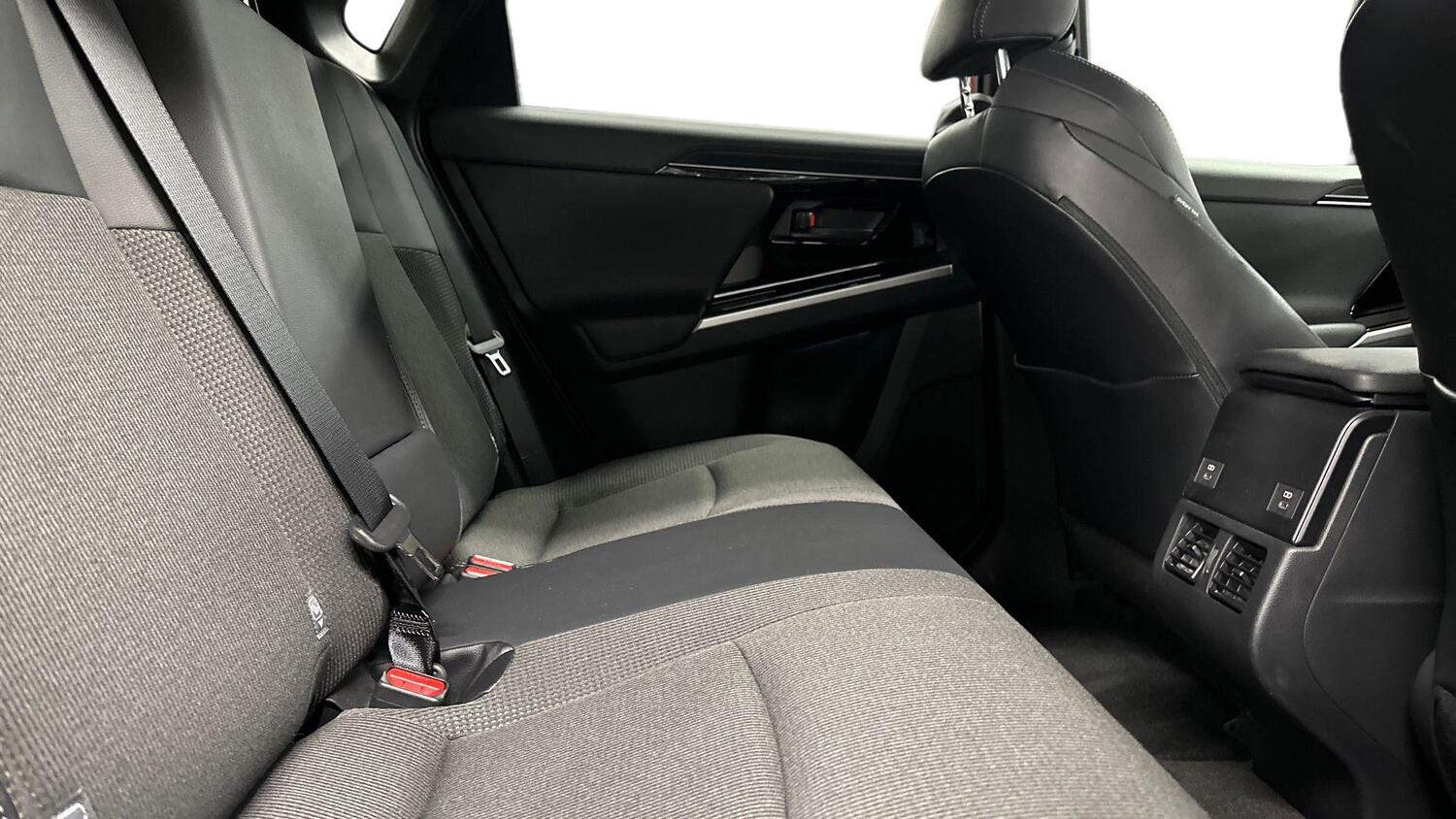 Toyota bZ4X vaihtoauto