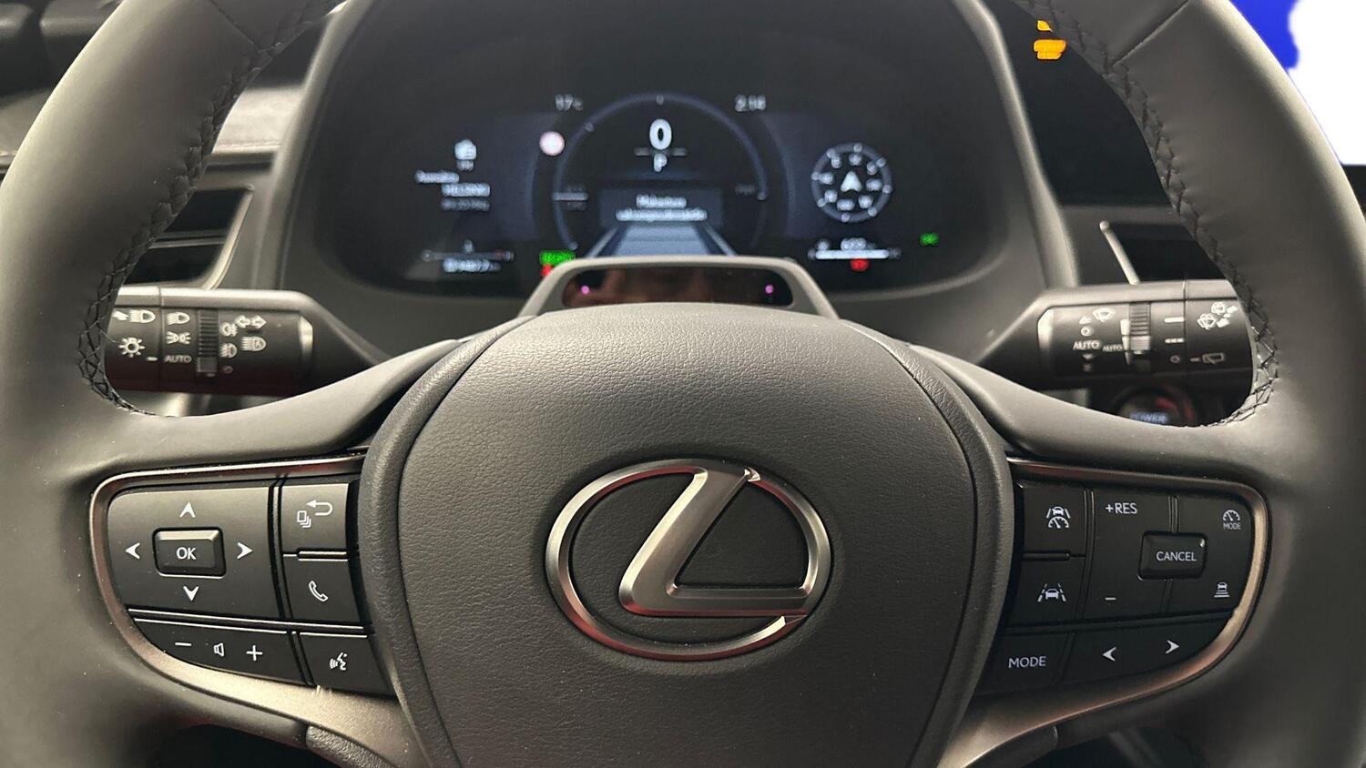 Lexus UX vaihtoauto