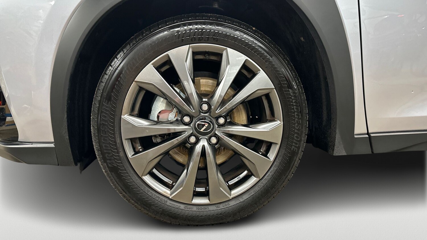 Lexus UX vaihtoauto