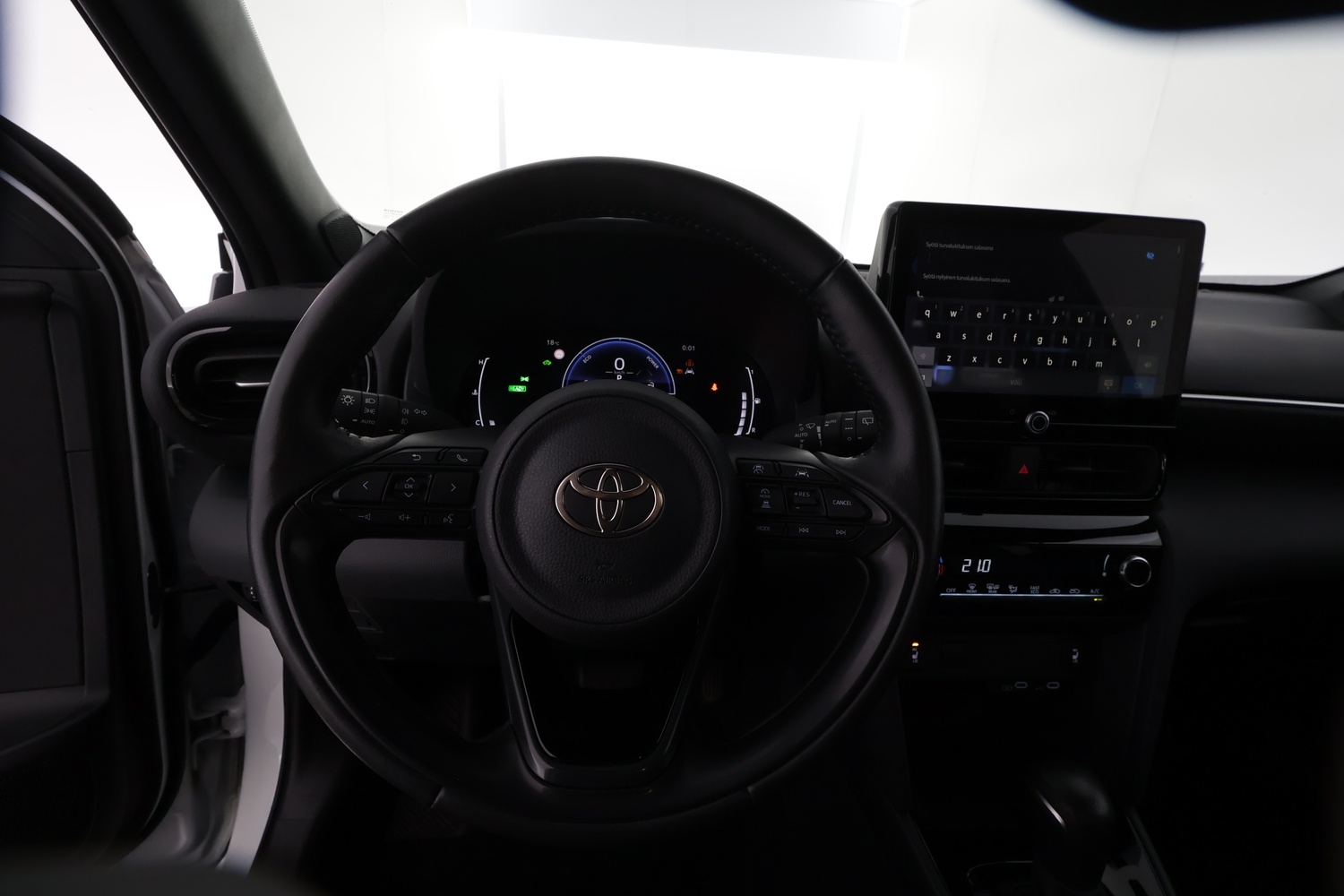 Toyota Yaris Cross vaihtoauto