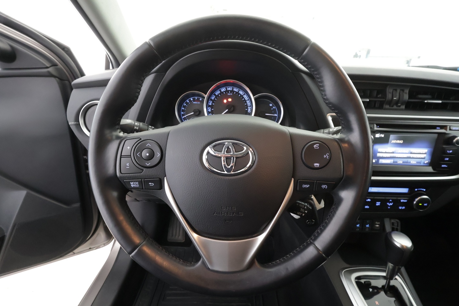 Toyota Auris vaihtoauto