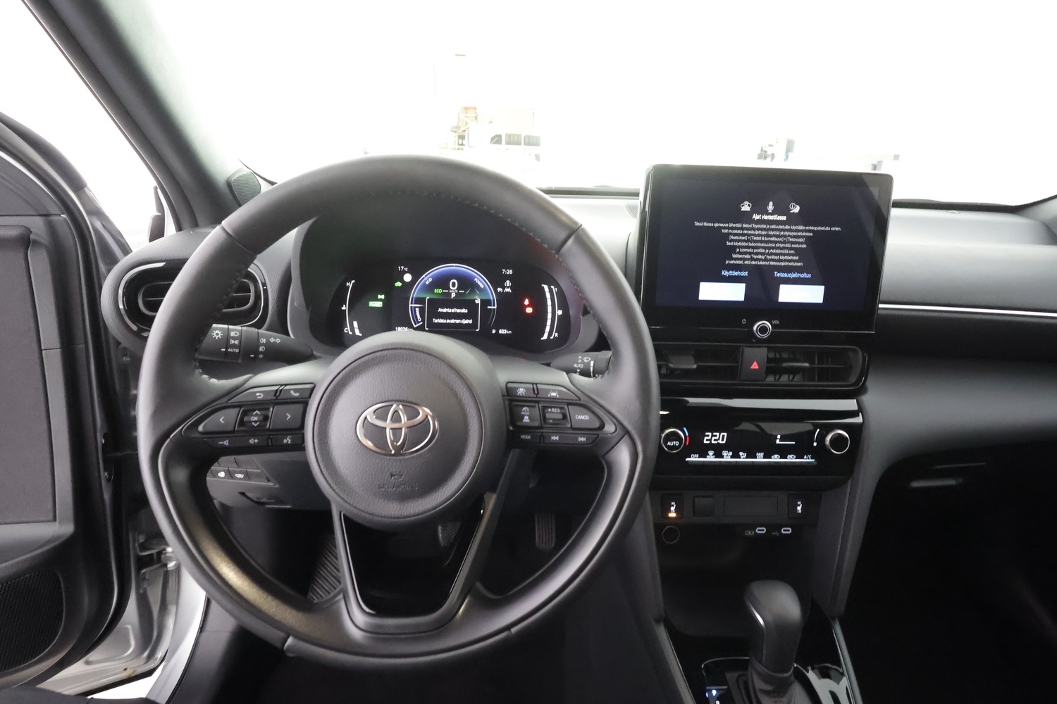 Toyota Yaris Cross vaihtoauto
