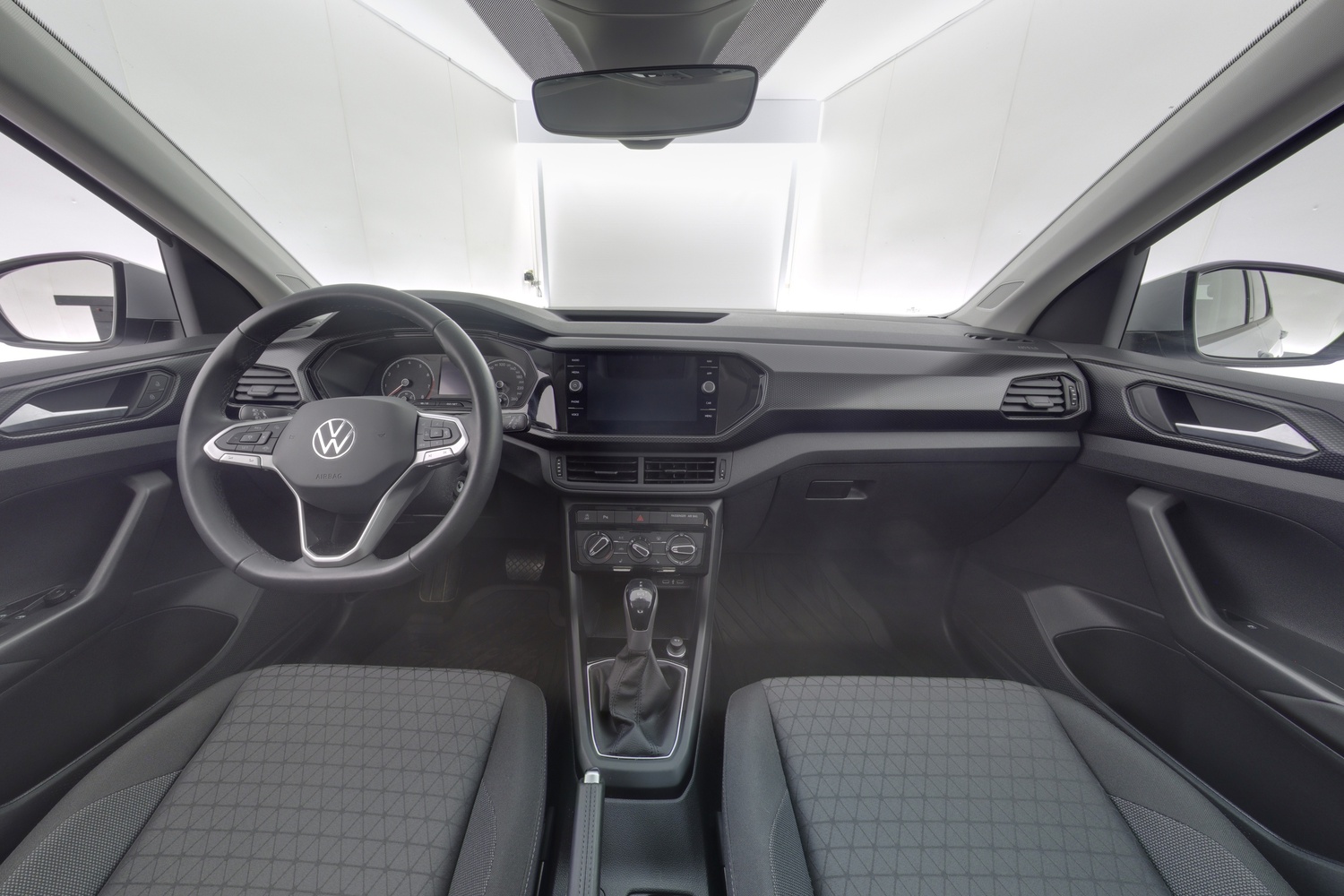 Volkswagen T-Cross vaihtoauto
