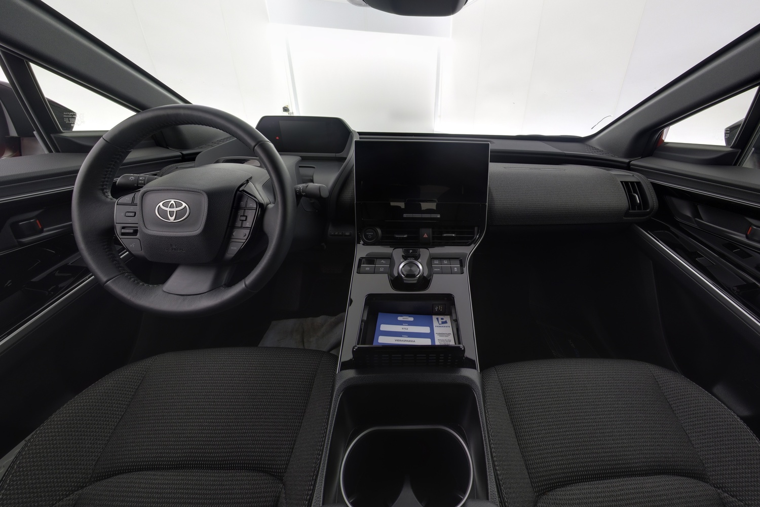 Toyota bZ4X vaihtoauto