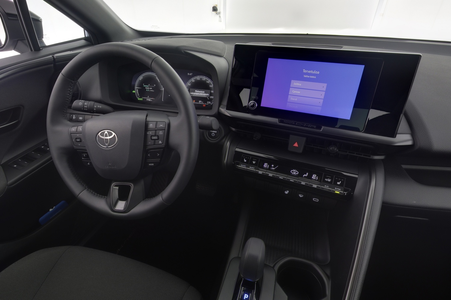 Toyota C-HR vaihtoauto
