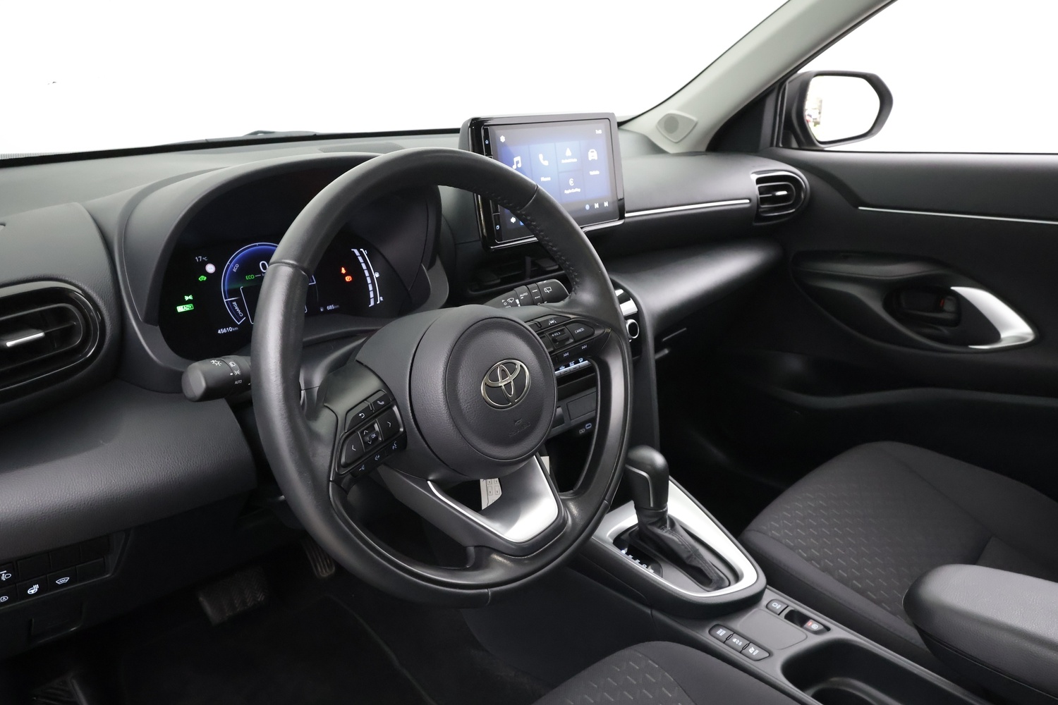 Toyota Yaris Cross vaihtoauto