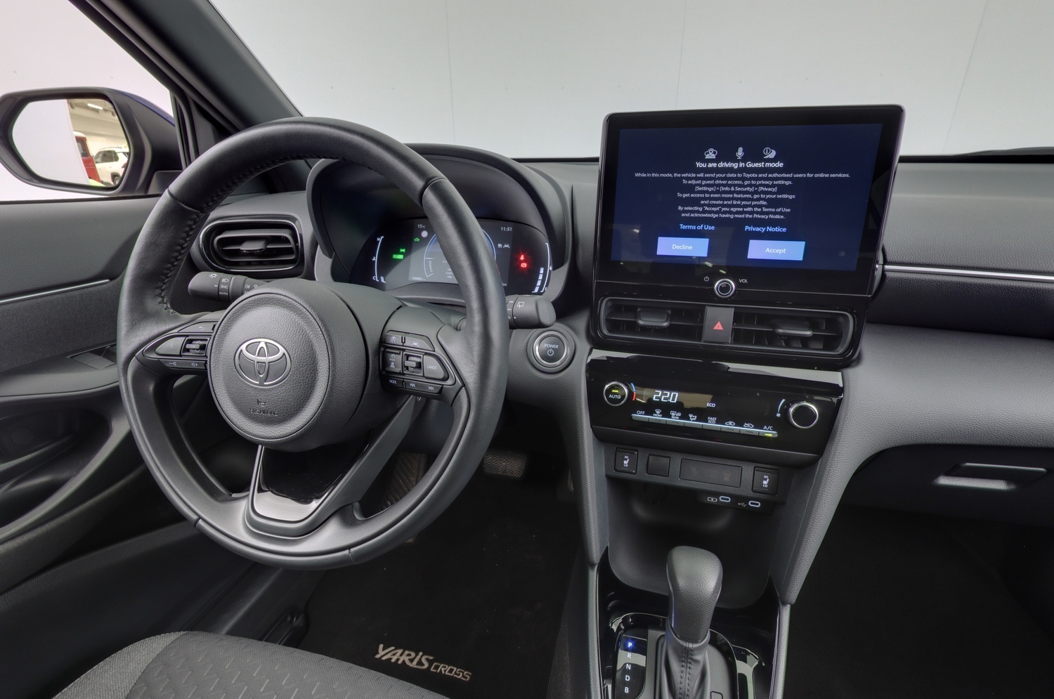 Toyota Yaris Cross vaihtoauto
