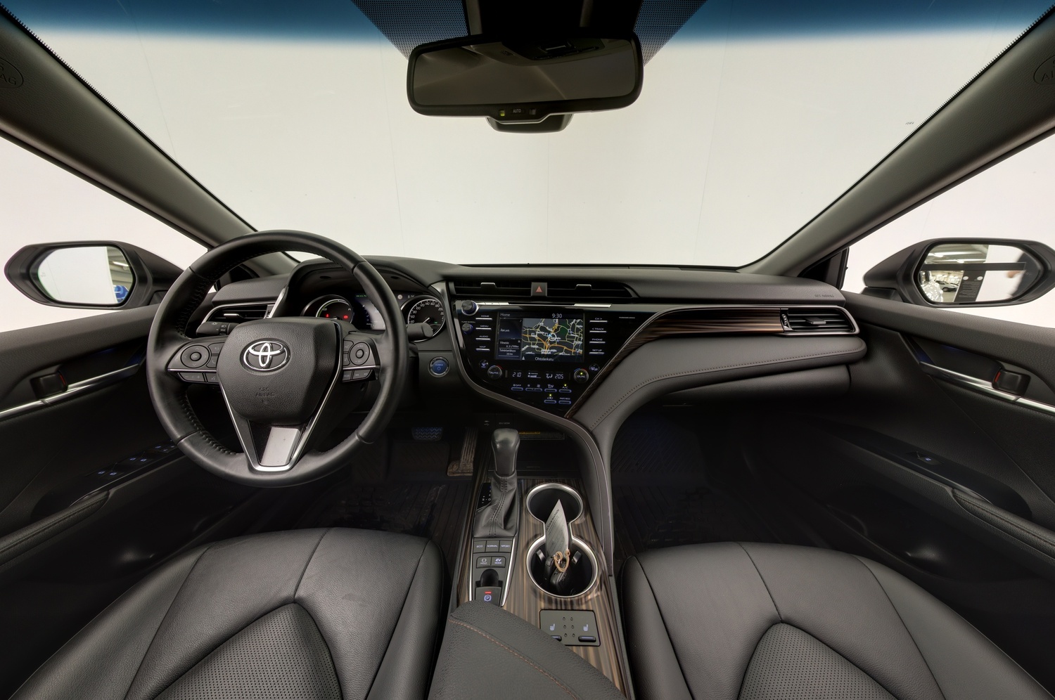 Toyota Camry vaihtoauto