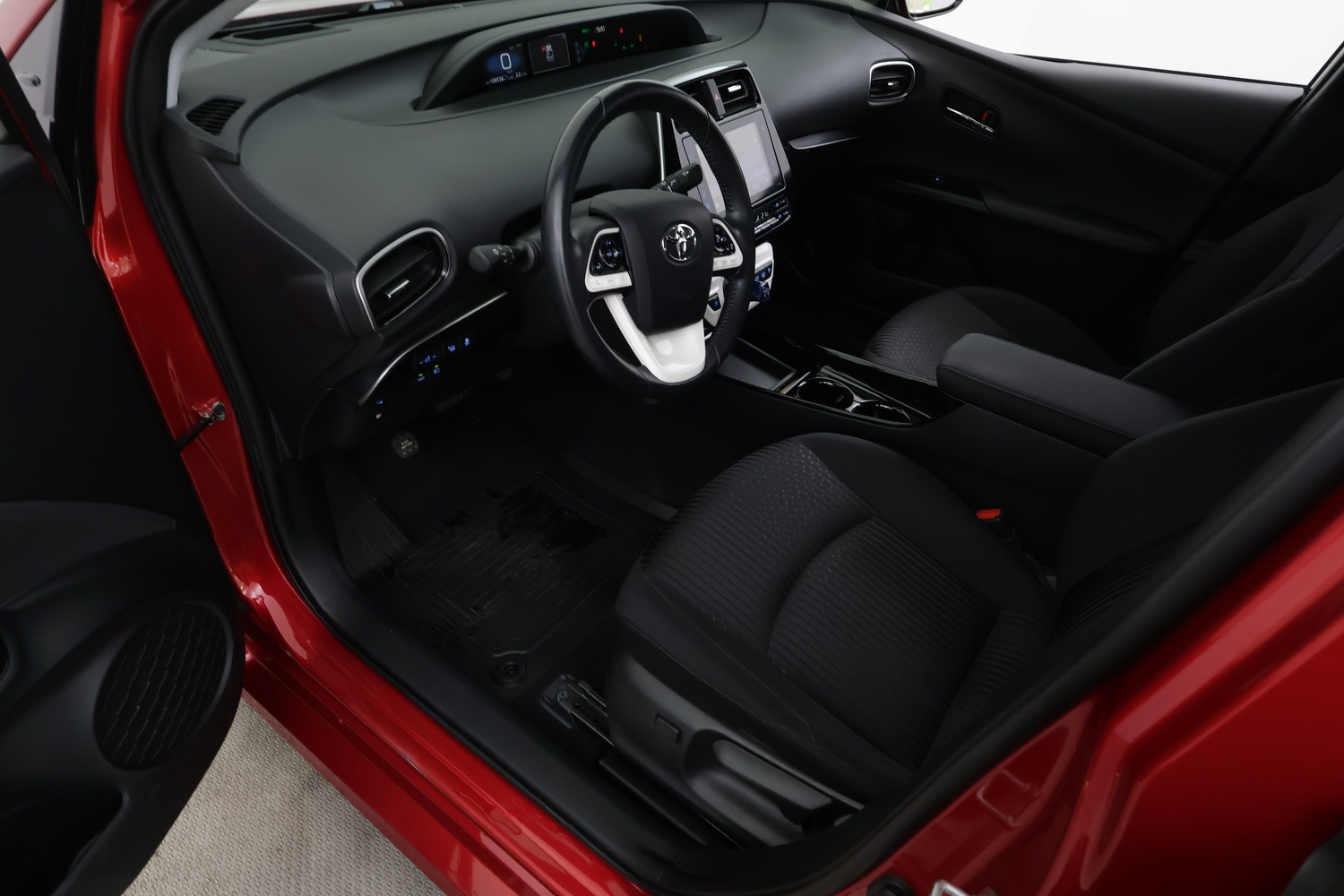Toyota Prius Plug-in vaihtoauto