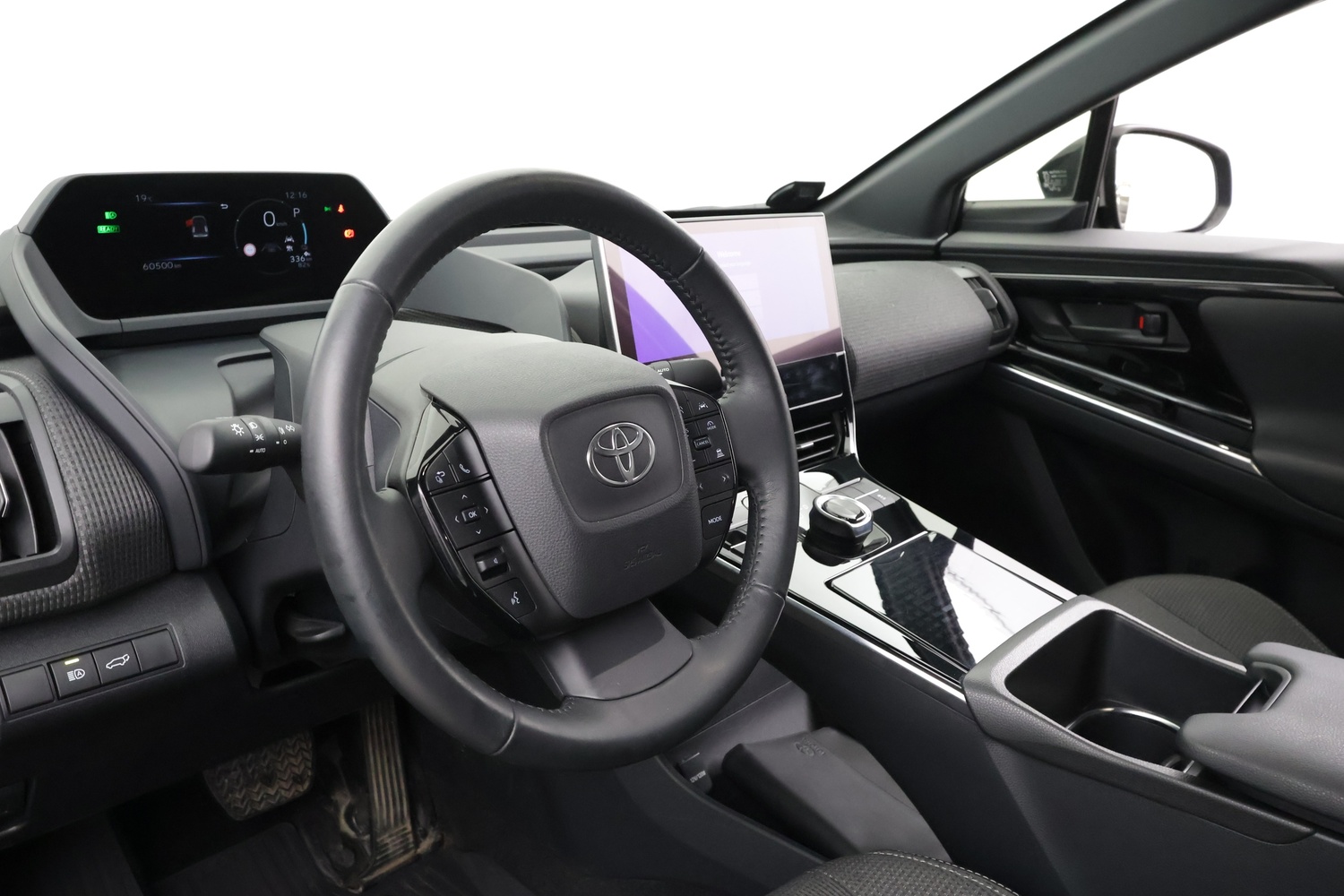 Toyota bZ4X vaihtoauto