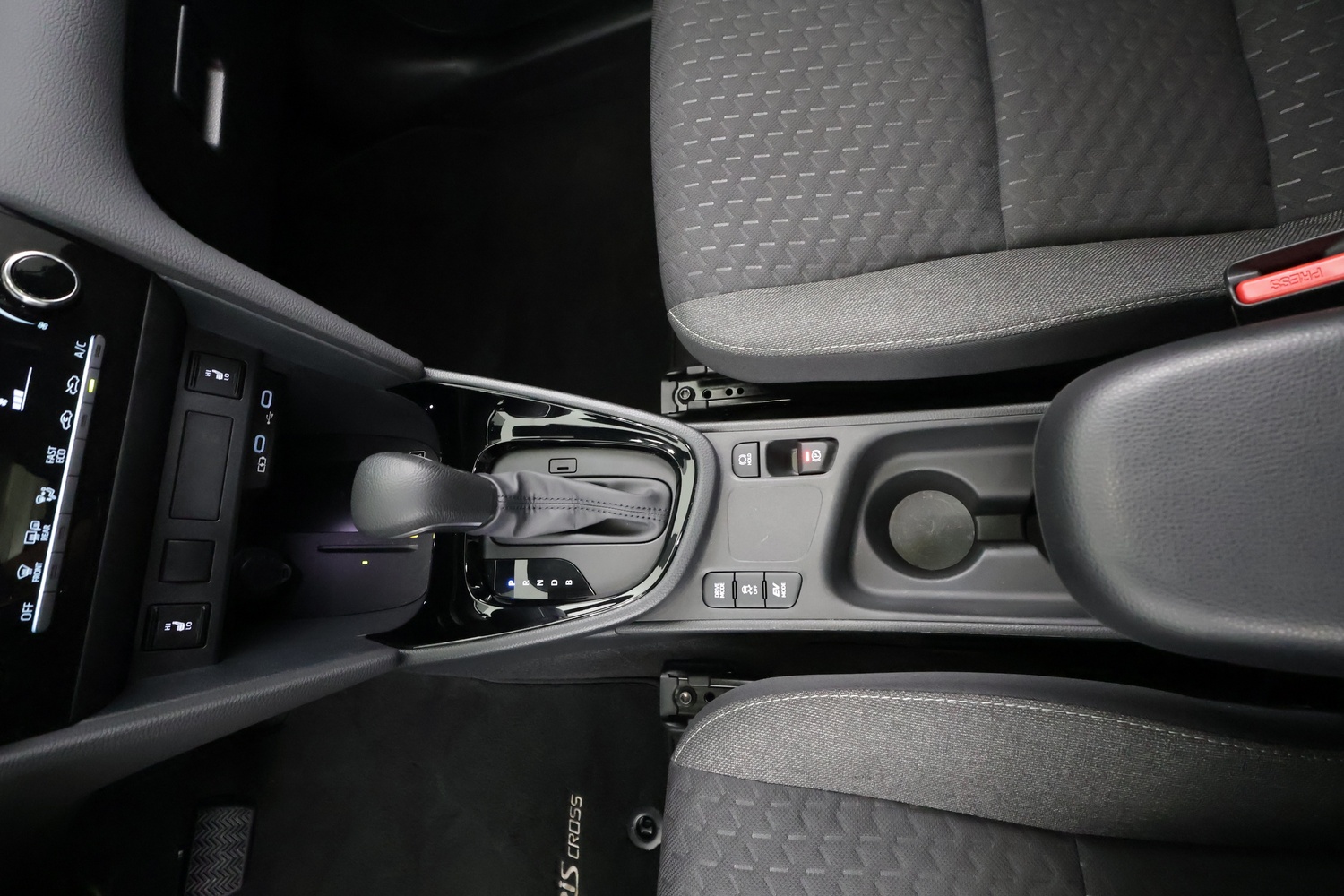 Toyota Yaris Cross vaihtoauto