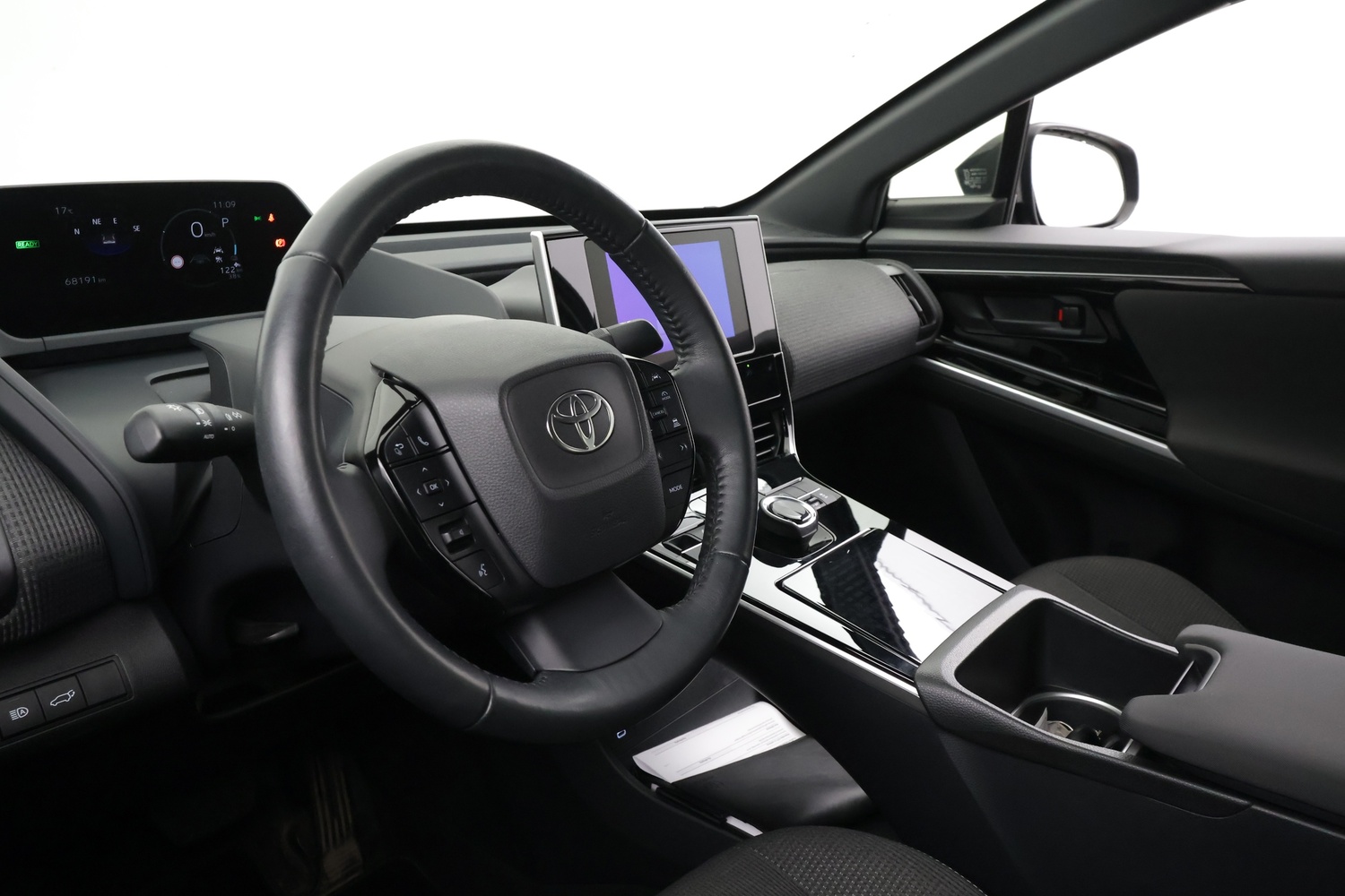 Toyota bZ4X vaihtoauto