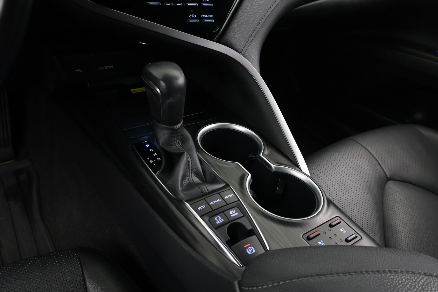Toyota Camry vaihtoauto