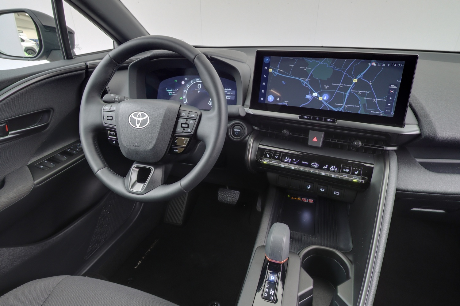 Toyota C-HR vaihtoauto