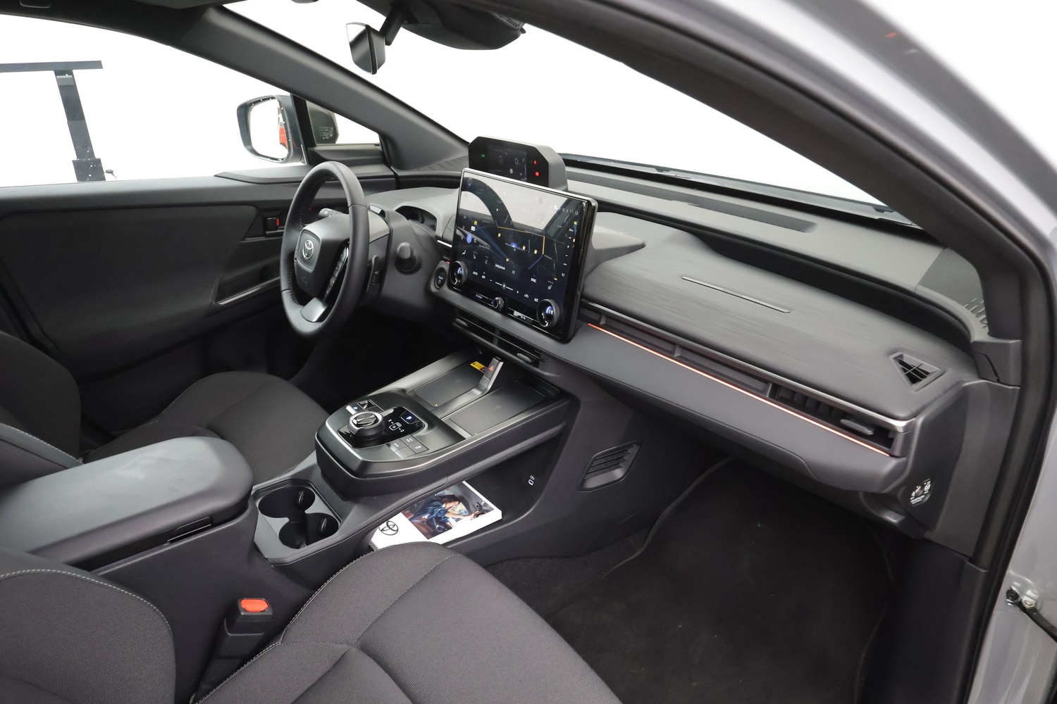 Toyota C-HR+ vaihtoauto