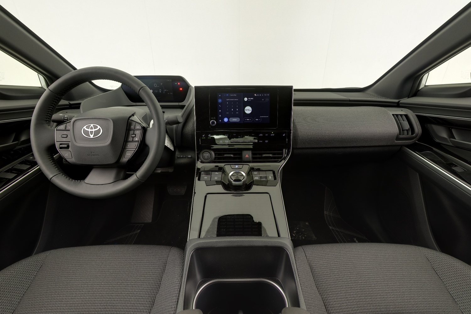 Toyota bZ4X vaihtoauto