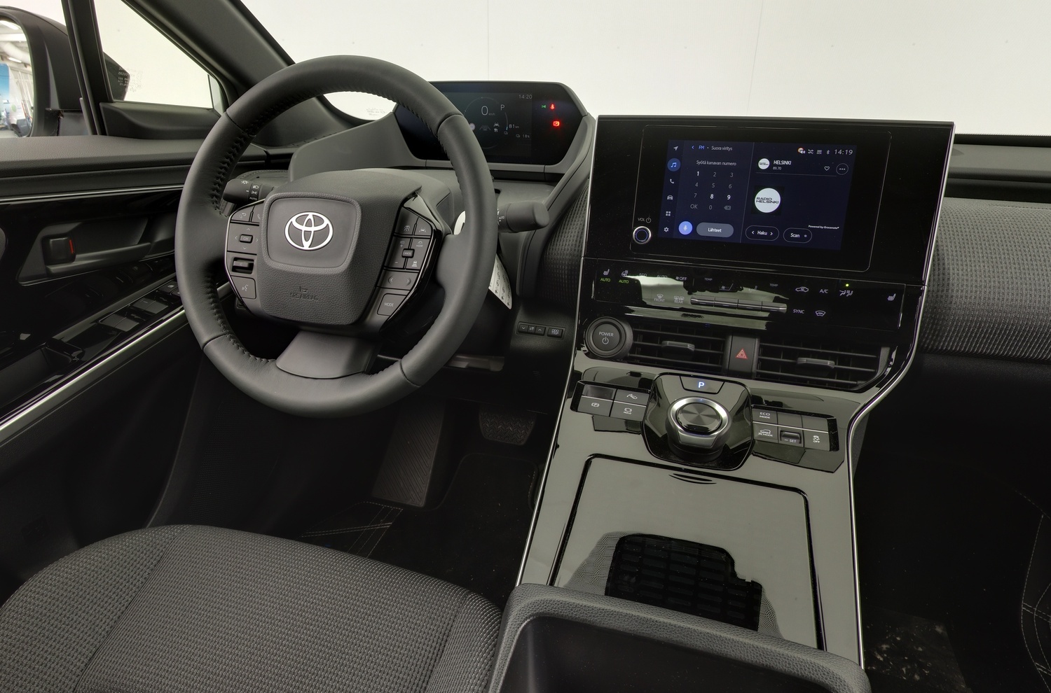 Toyota bZ4X vaihtoauto