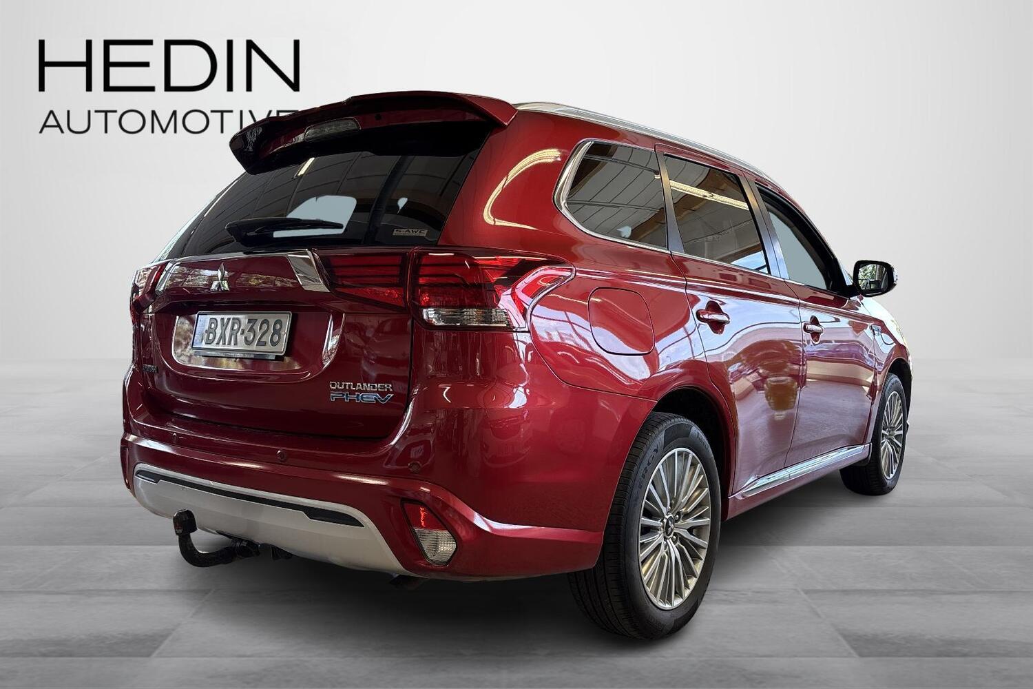 Mitsubishi Outlander PHEV vaihtoauto