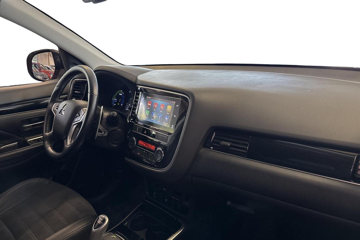 Mitsubishi Outlander PHEV vaihtoauto