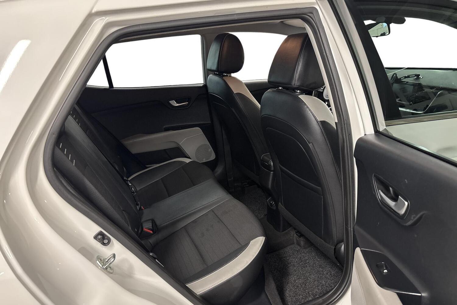 Kia Stonic vaihtoauto