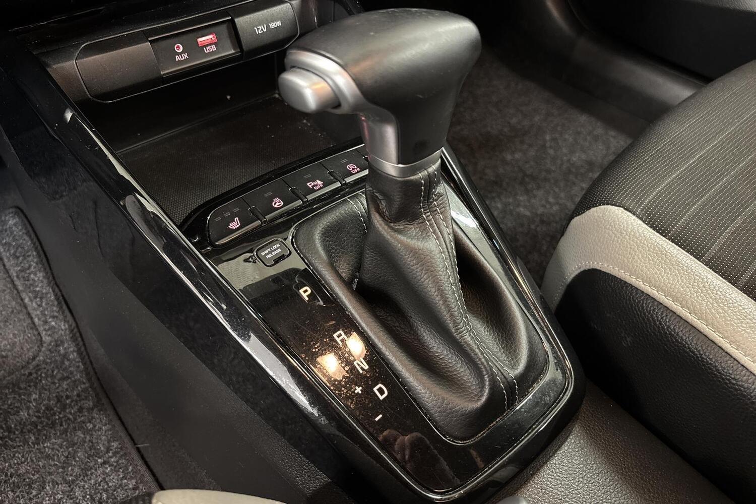 Kia Stonic vaihtoauto