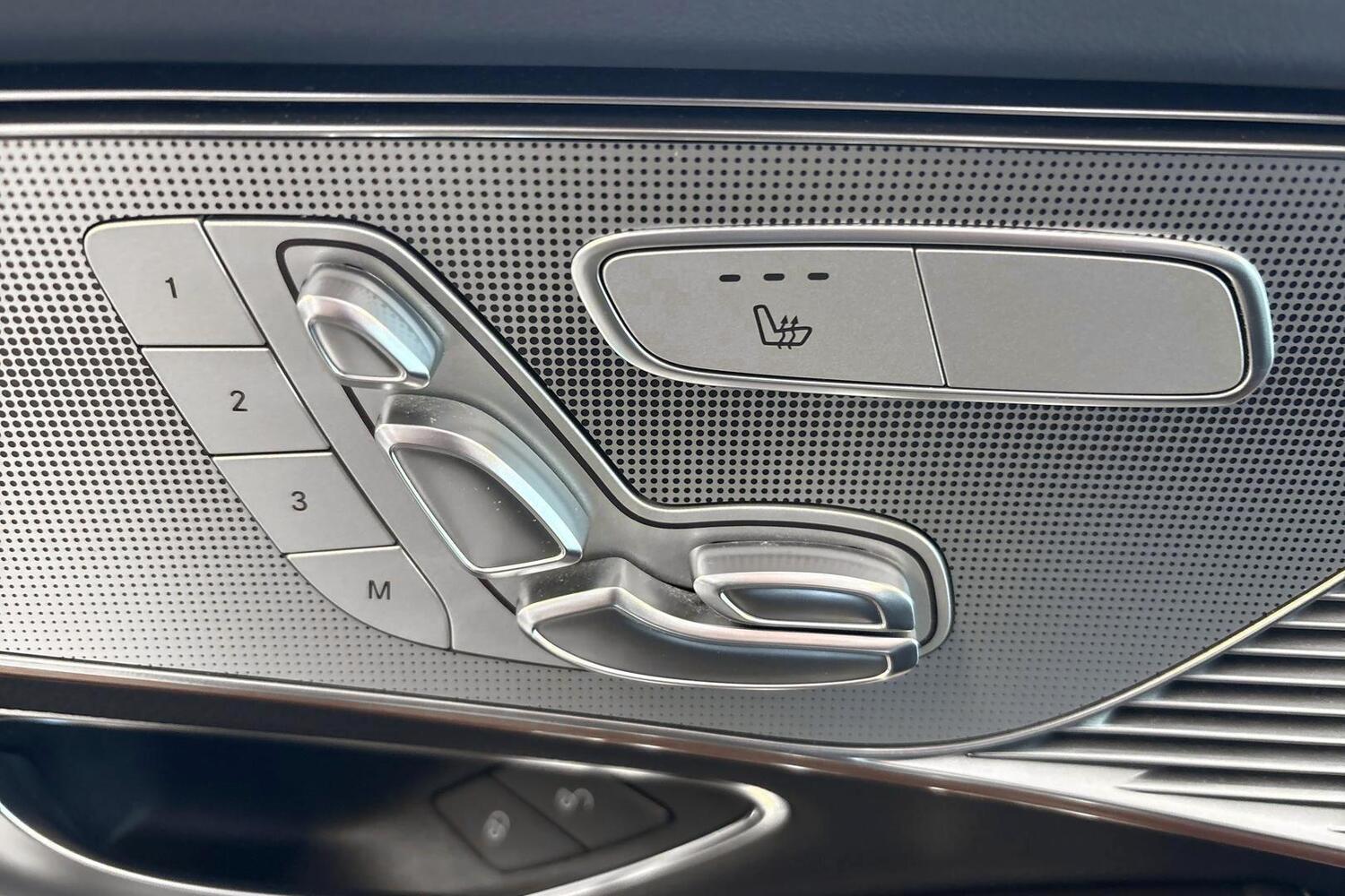 Mercedes-Benz EQC vaihtoauto