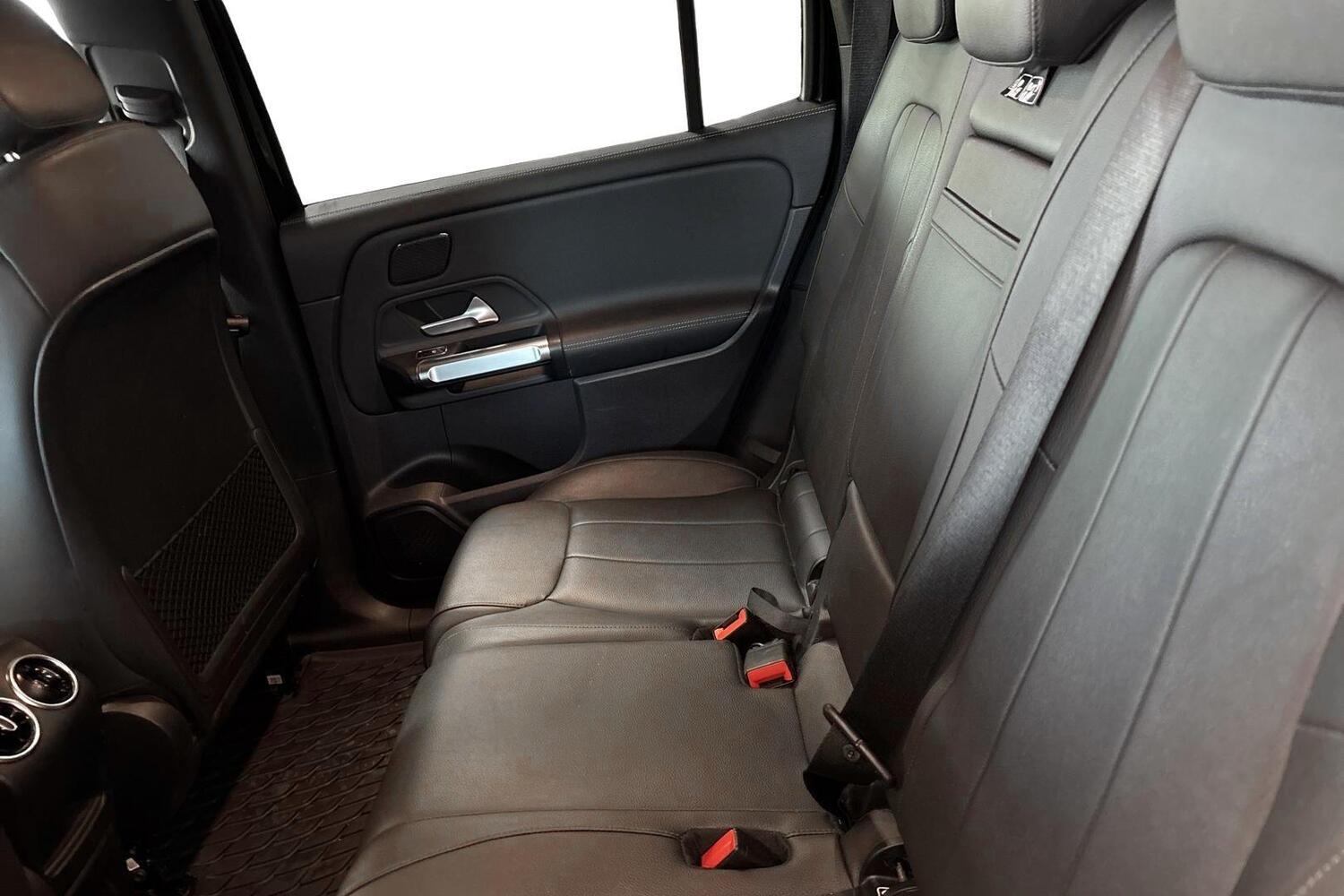 Mercedes-Benz EQB vaihtoauto