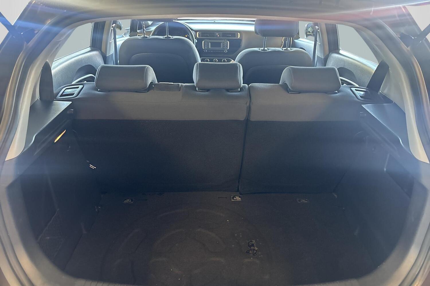 Kia Rio vaihtoauto