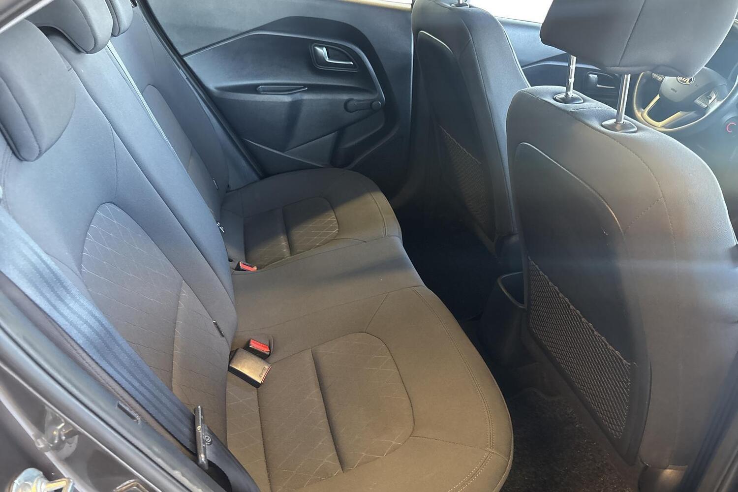 Kia Rio vaihtoauto