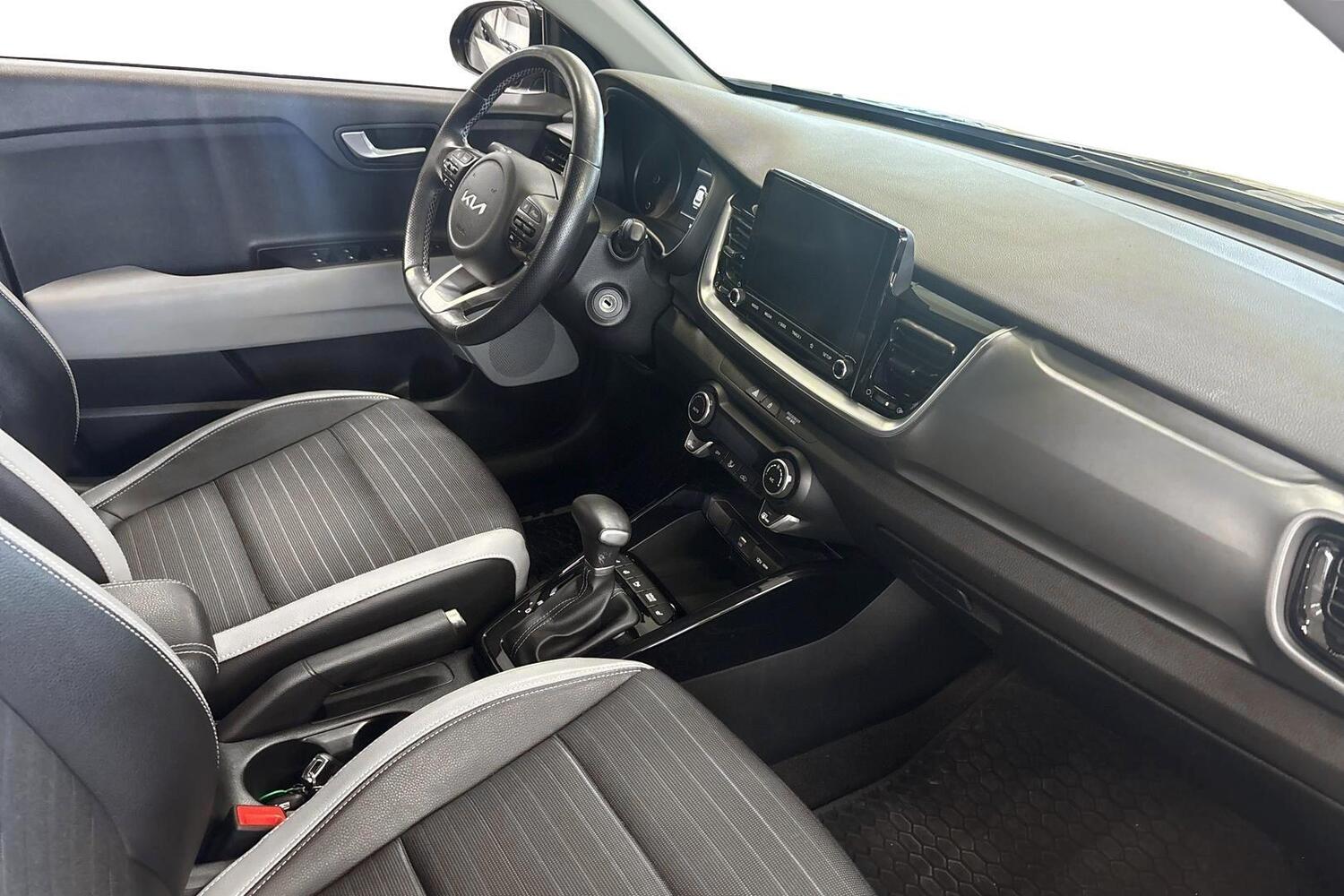 Kia Stonic vaihtoauto