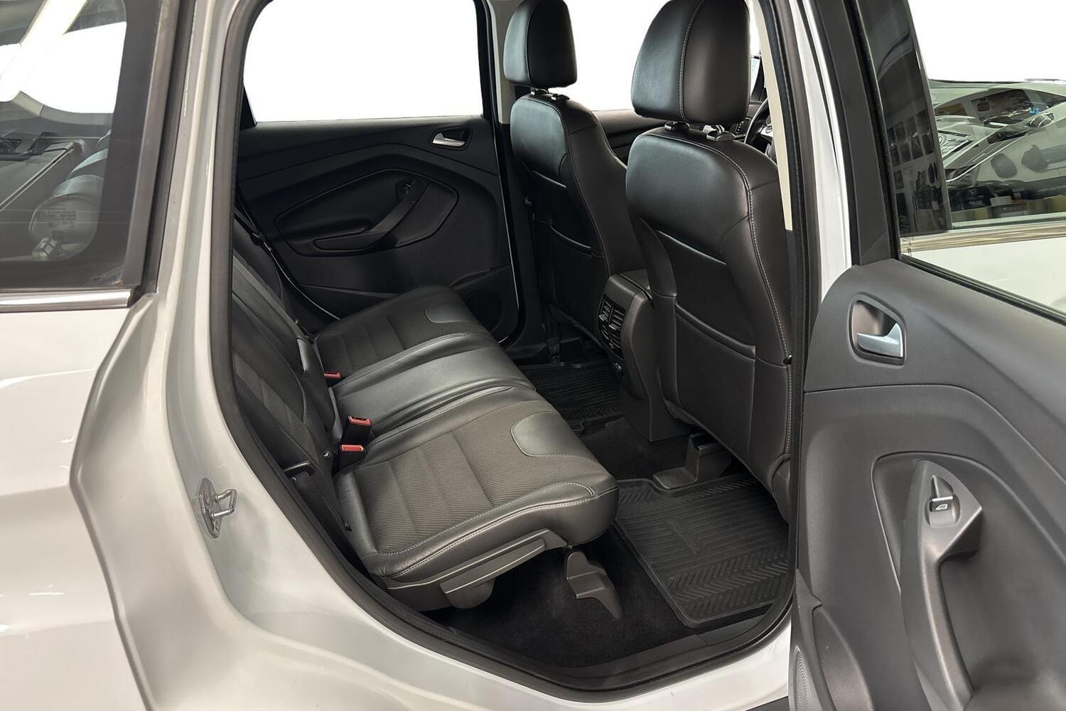 Ford Kuga vaihtoauto