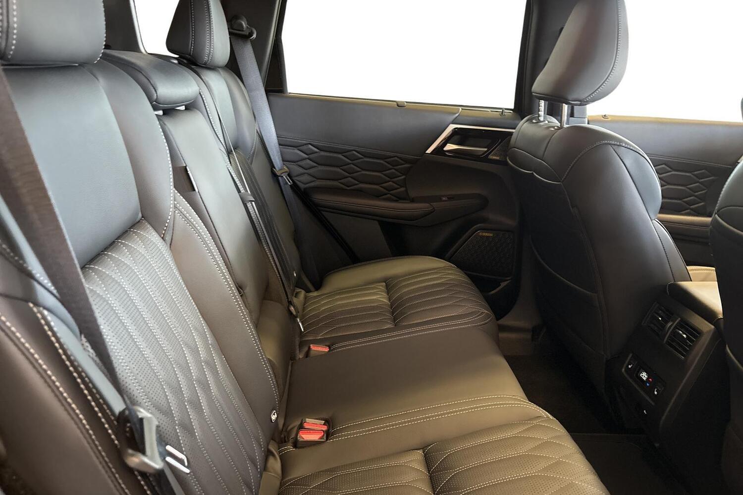 Mitsubishi Outlander vaihtoauto