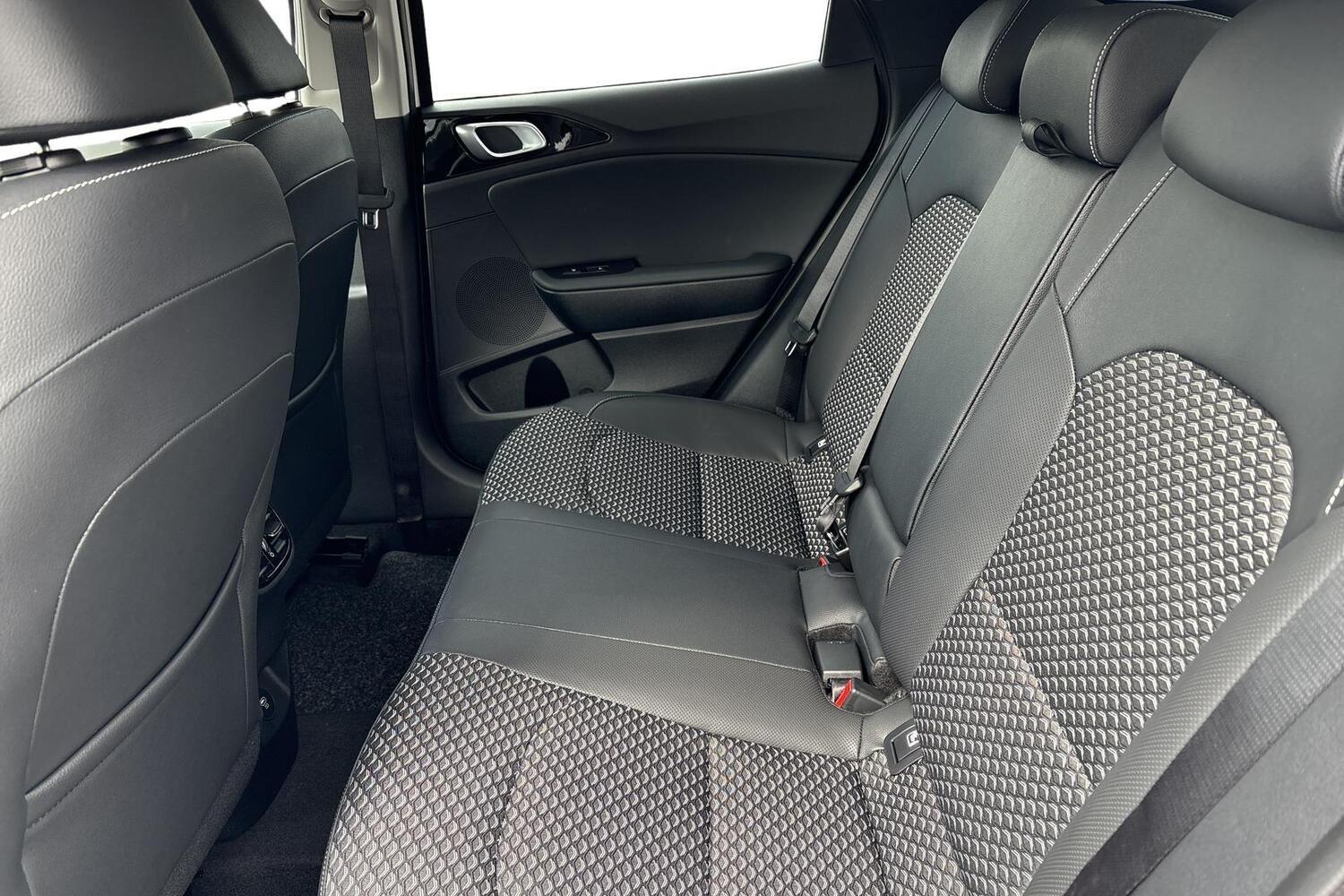 Kia XCeed vaihtoauto