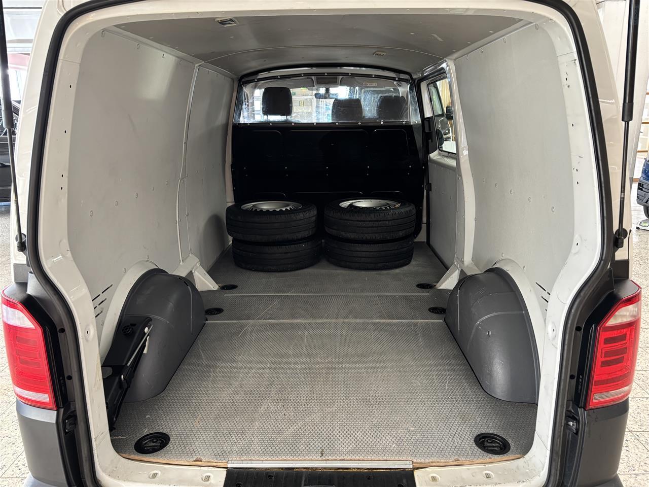 Volkswagen Transporter vaihtoauto
