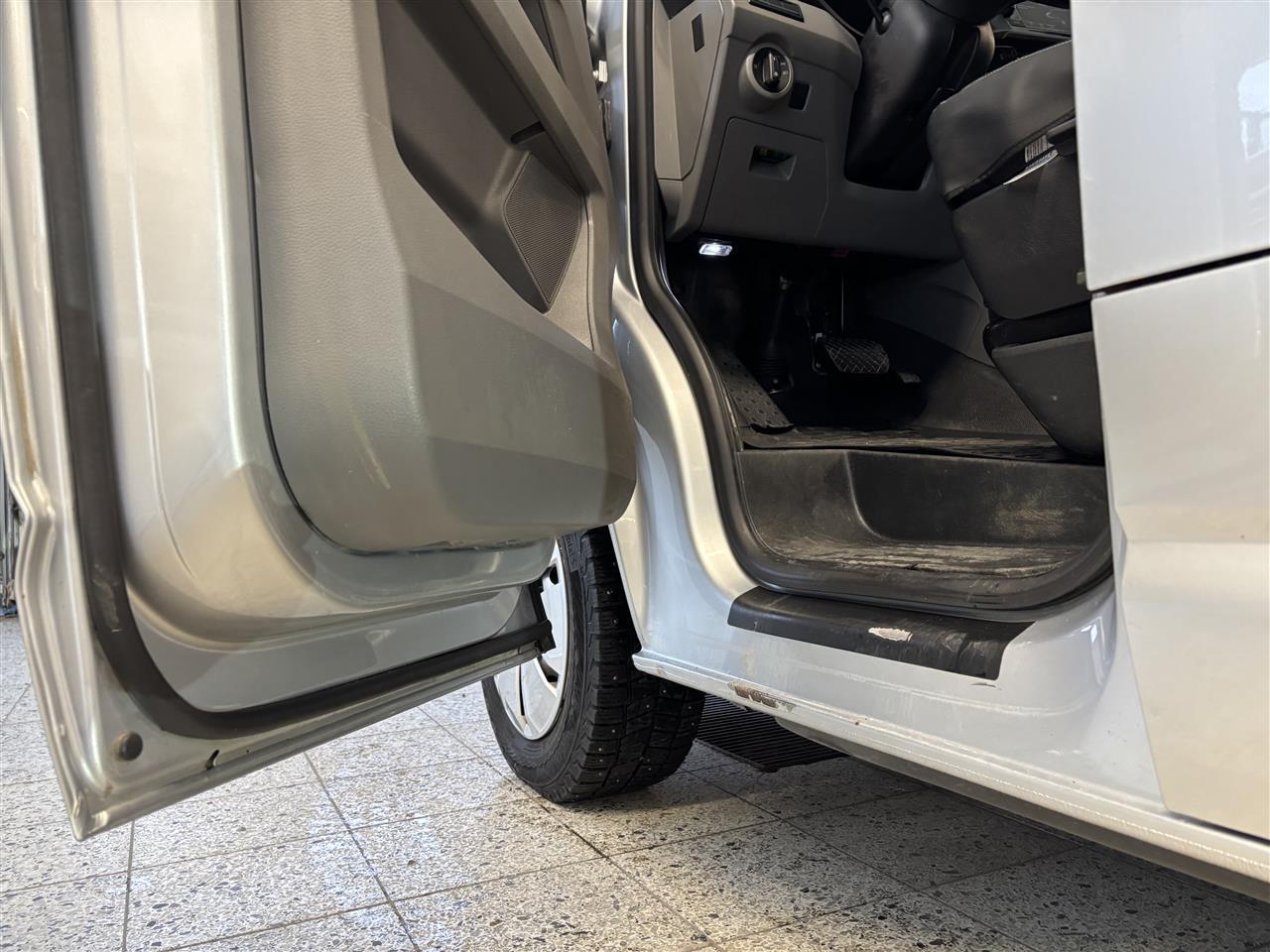 Volkswagen Transporter vaihtoauto