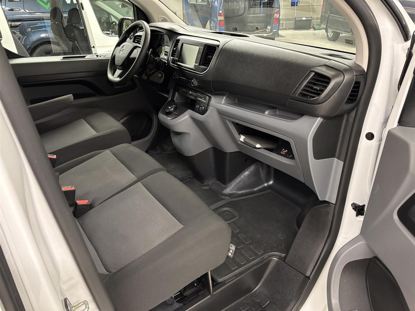 Opel Vivaro vaihtoauto