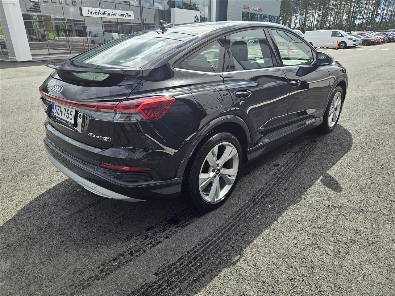 Audi Q4 e-tron vaihtoauto