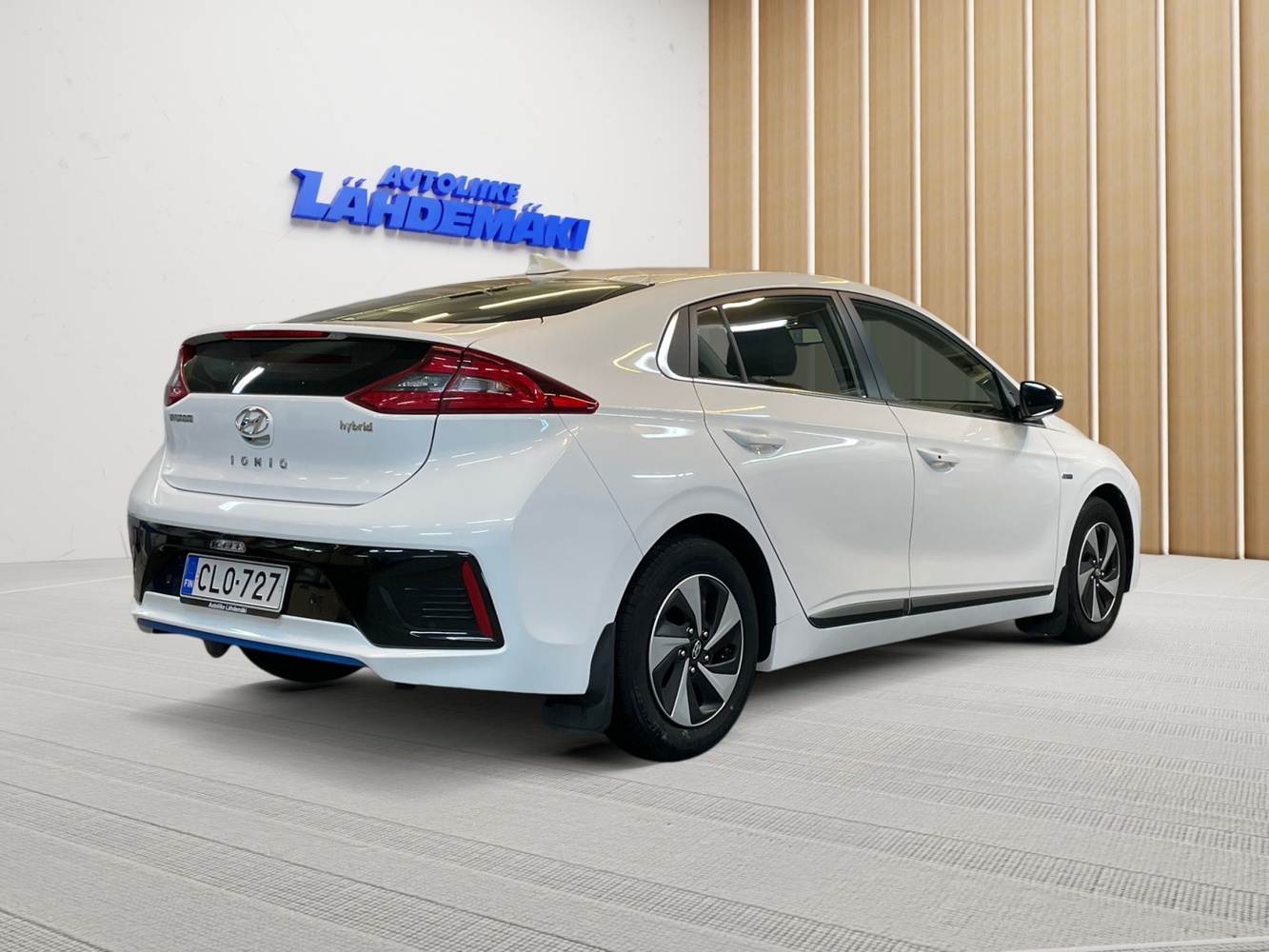 Hyundai IONIQ hybrid vaihtoauto