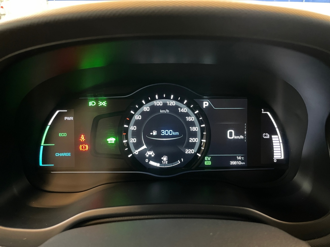Hyundai IONIQ hybrid vaihtoauto