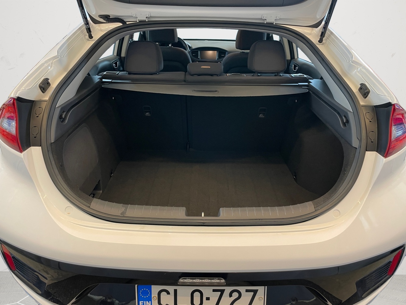 Hyundai IONIQ hybrid vaihtoauto