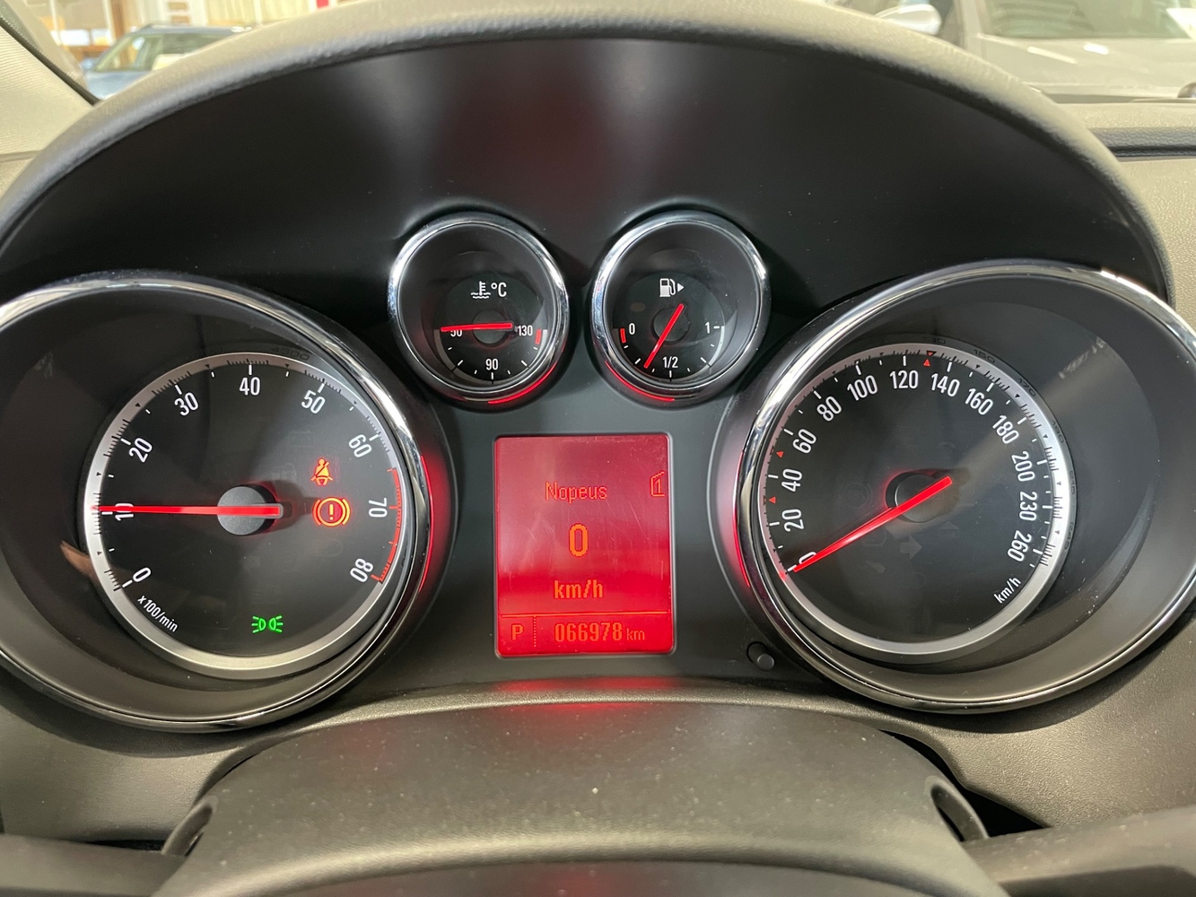 Opel Astra vaihtoauto